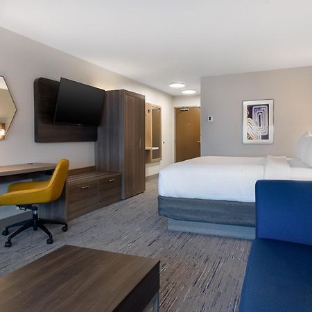 Holiday Inn Express & Suites Oscoda By Ihg Bagian luar foto