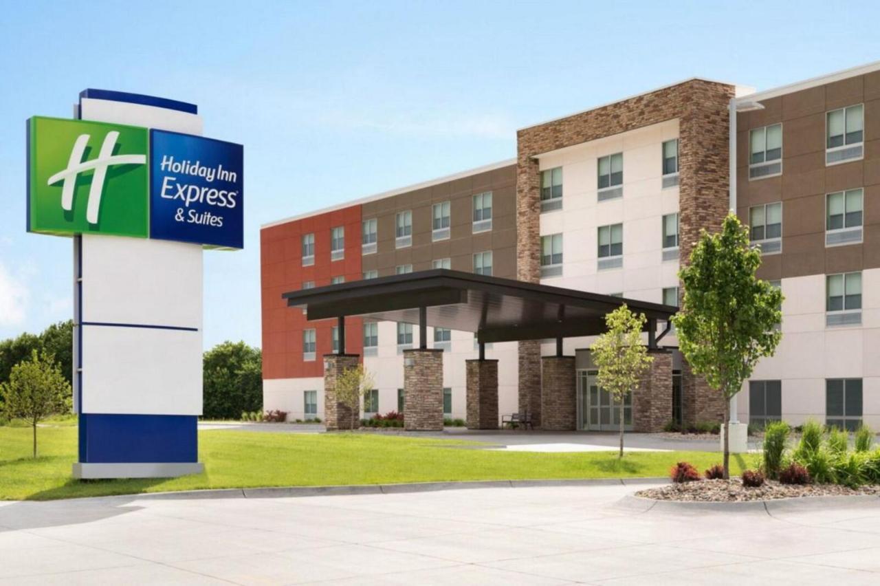 Holiday Inn Express & Suites Oscoda By Ihg Bagian luar foto