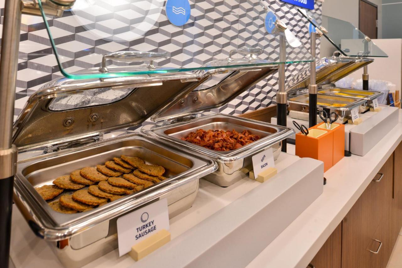 Holiday Inn Express & Suites Oscoda By Ihg Bagian luar foto