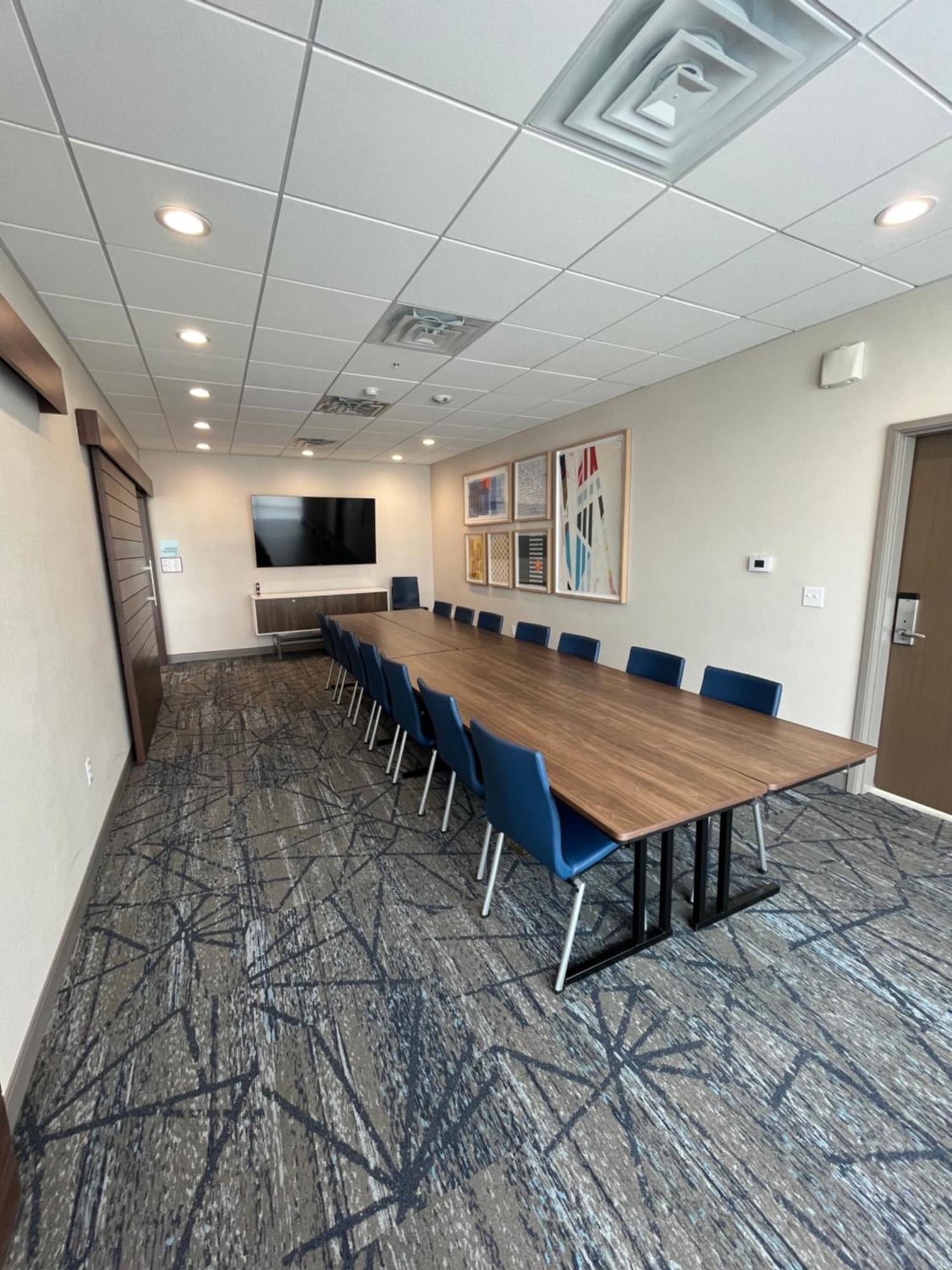 Holiday Inn Express & Suites Oscoda By Ihg Bagian luar foto