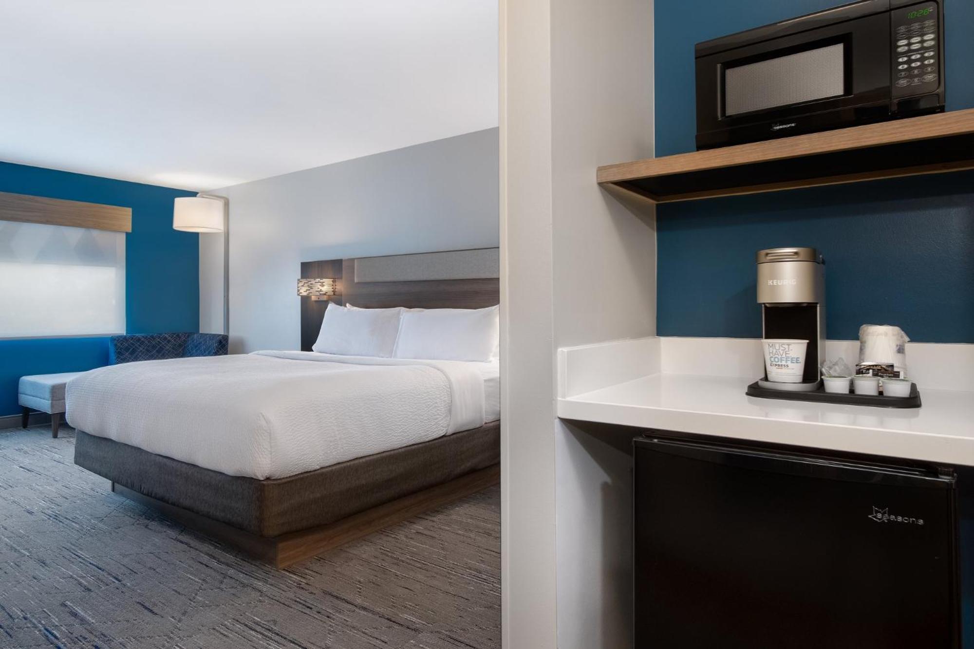 Holiday Inn Express & Suites Oscoda By Ihg Bagian luar foto