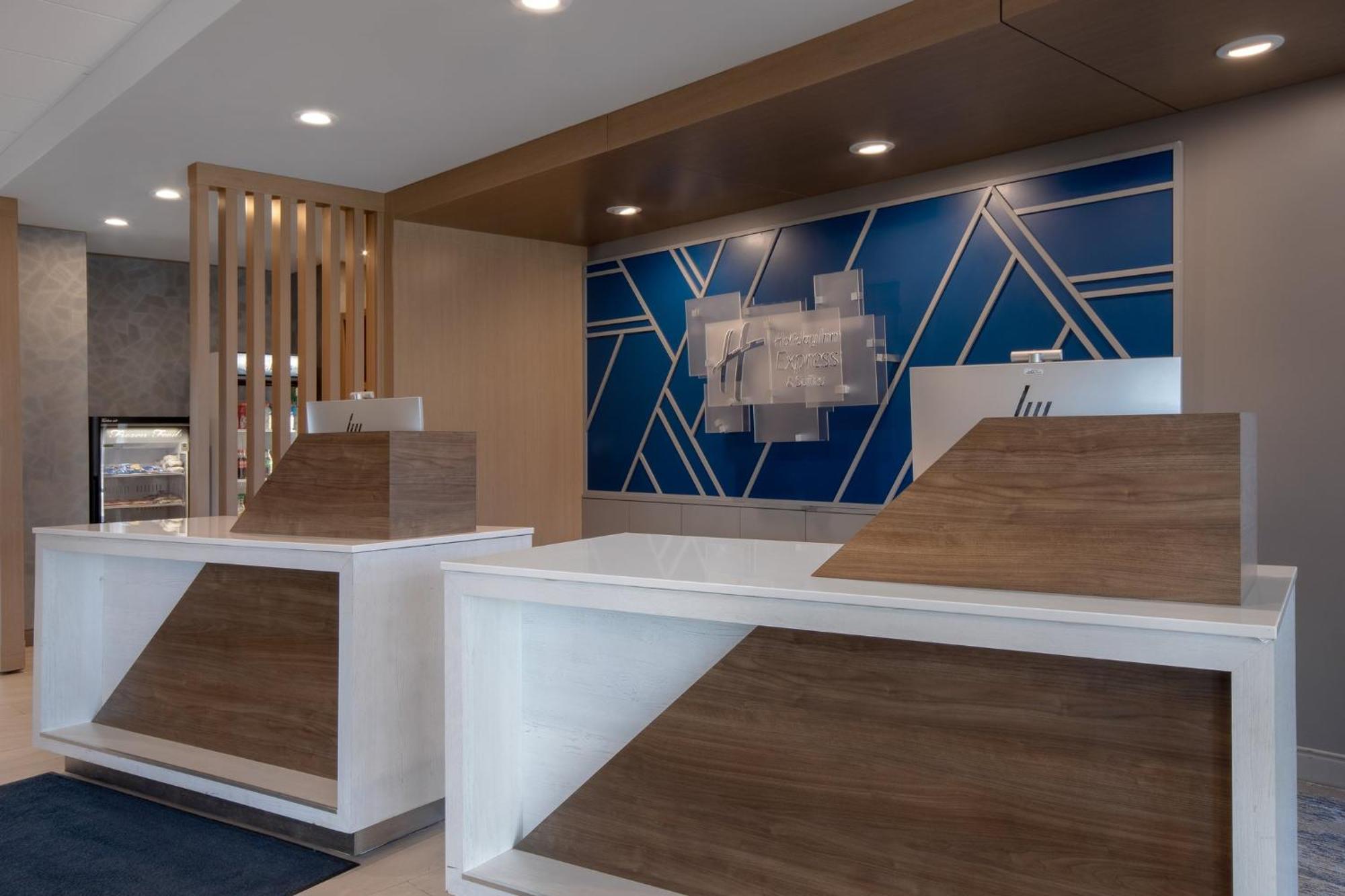 Holiday Inn Express & Suites Oscoda By Ihg Bagian luar foto
