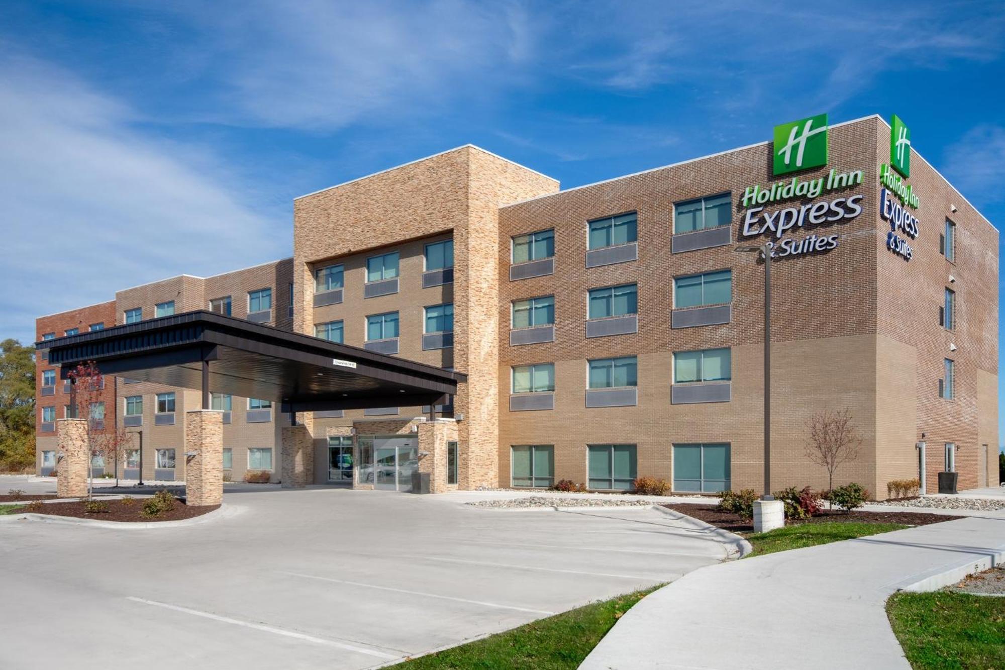 Holiday Inn Express & Suites Oscoda By Ihg Bagian luar foto
